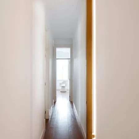 Ratto - 4 Bedroom *