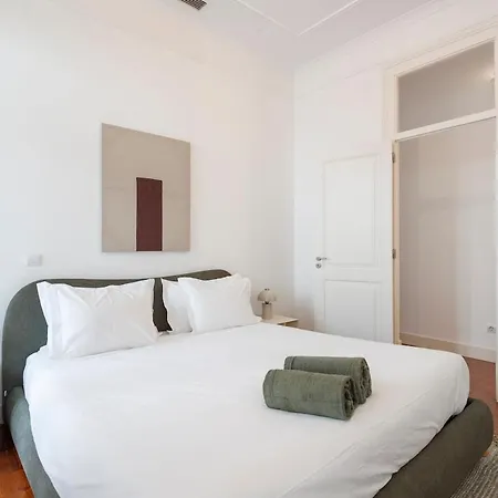 Ratto - 4 Bedroom Apartment Lisbon